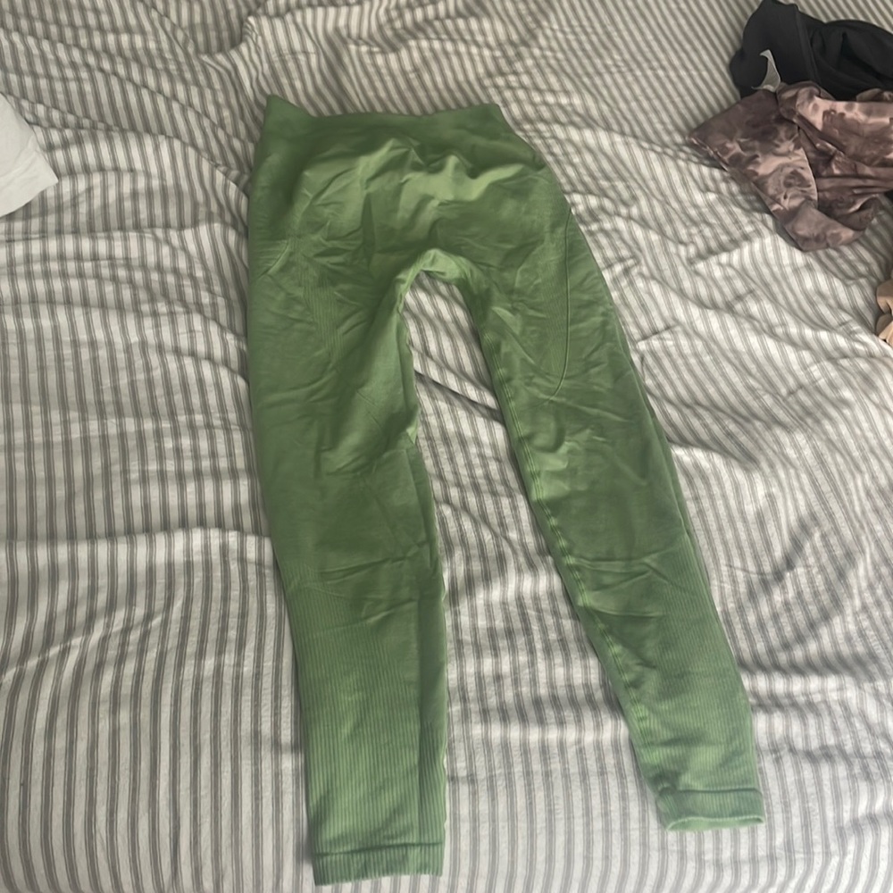 Alphalete green legging